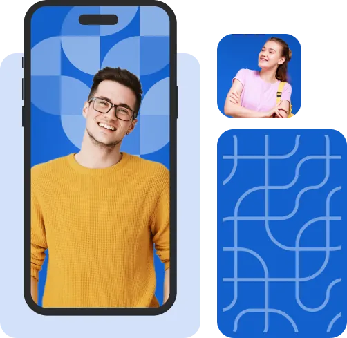 Estudante sorrindo na tela de um celular
